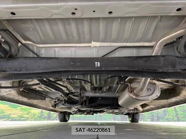 Honda N BOX CUSTOM 2019-06 214241-19