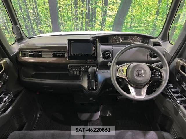 Honda N BOX CUSTOM 2019-06 214241-1