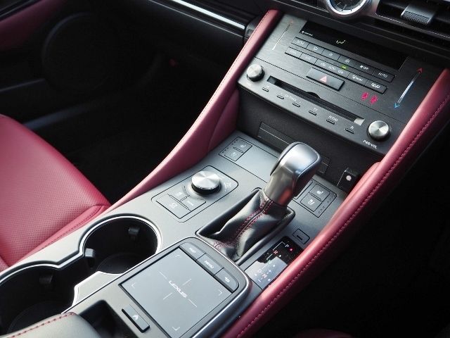 Lexus RC 2020-10 554-25
