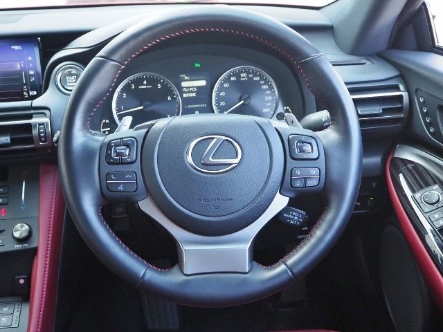 Lexus RC 2020-10 554-17