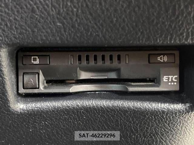 Toyota SIENTA 2018-12 331249-6