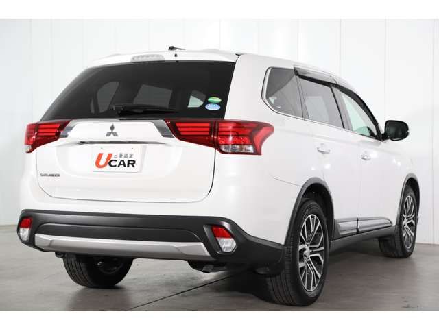 Mitsubishi OUTLANDER 2015-09 180629-19