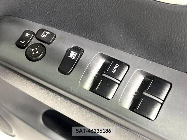 Nissan MOCO 2012-01 324538-7
