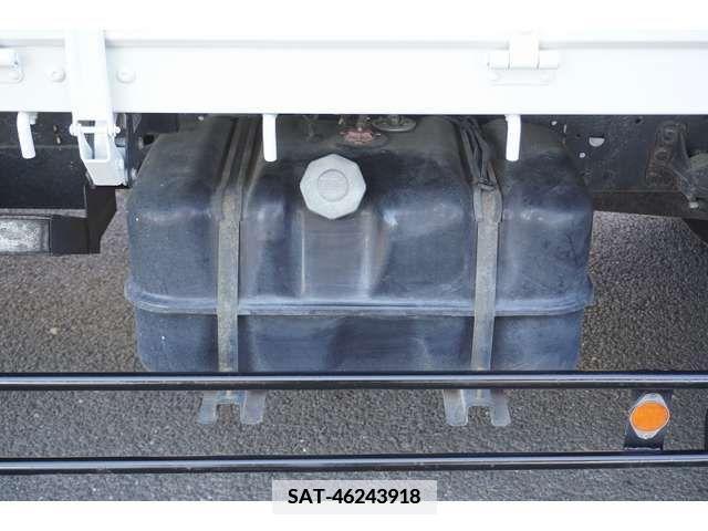 Isuzu FORWARD 2017-08 372100-12