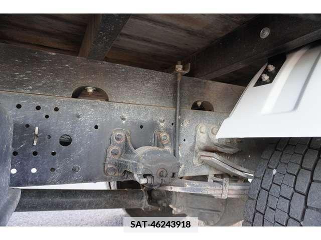 Isuzu FORWARD 2017-08 372100-9