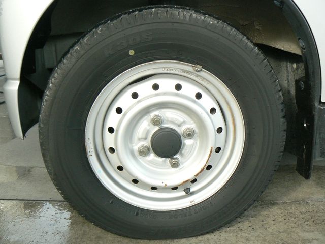 Suzuki CARRY TRUCK 2005-01 189548-13