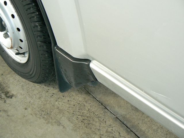 Suzuki CARRY TRUCK 2005-01 189548-17