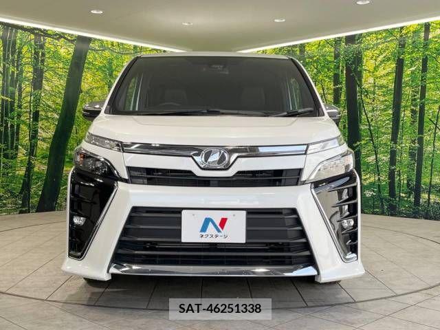 Toyota VOXY 2018-12 211816-15