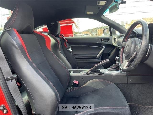 Toyota 86 2012-10 214008-19