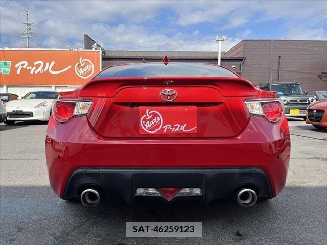 Toyota 86 2012-10 214008-5