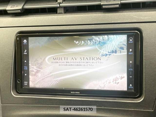 Toyota PRIUS 2010-11 322084-2