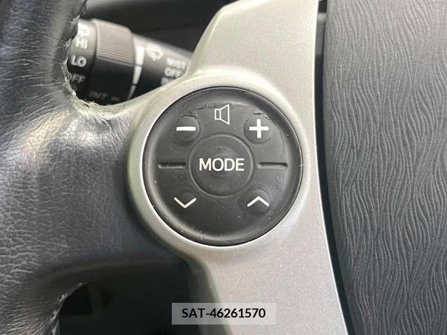 Toyota PRIUS 2010-11 322084-6