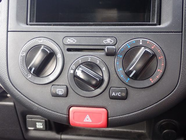 Nissan NV150 AD 2018-11 182639-13
