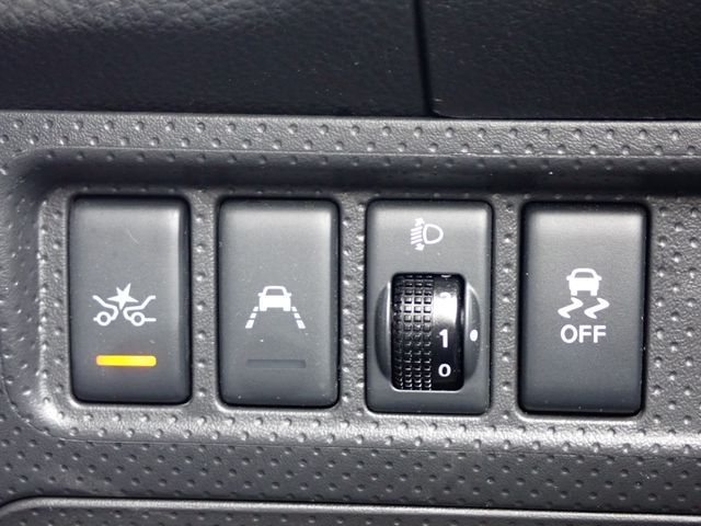 Nissan NV150 AD 2018-11 182639-17