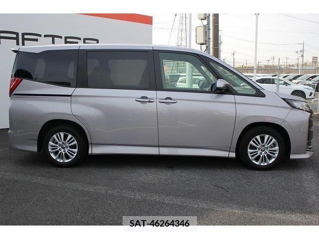 Toyota NOAH 2022-03 220409-6