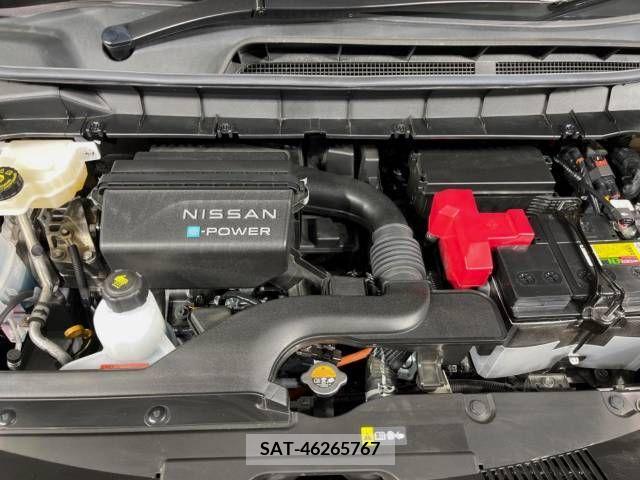 Nissan SERENA 2023-08 382462-18