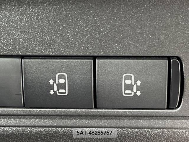 Nissan SERENA 2023-08 382462-2