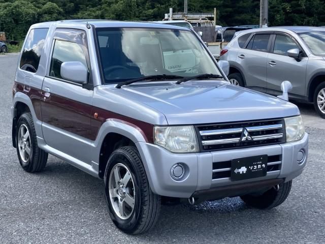 Mitsubishi PAJERO MINI 2010-11 24052-0