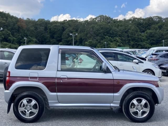 Mitsubishi PAJERO MINI 2010-11 24052-7