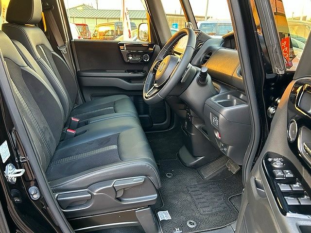 Honda N BOX CUSTOM 2022-01 16646-3