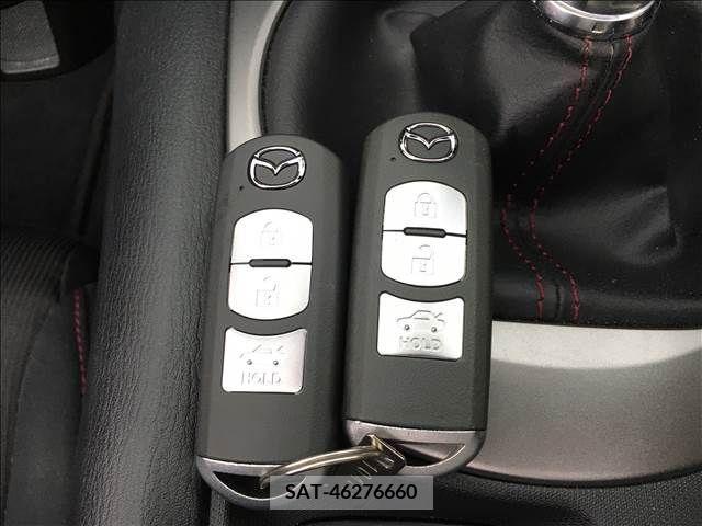 Mazda ROADSTER 2018-01 212486-17