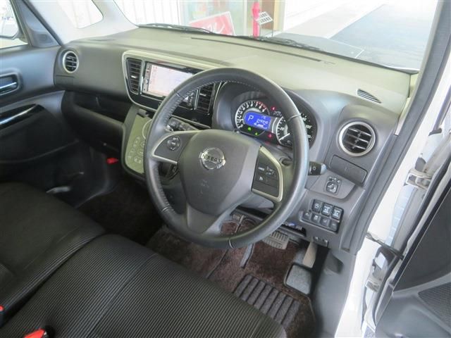 Nissan DAYZ ROOX 2018-10 25105-4