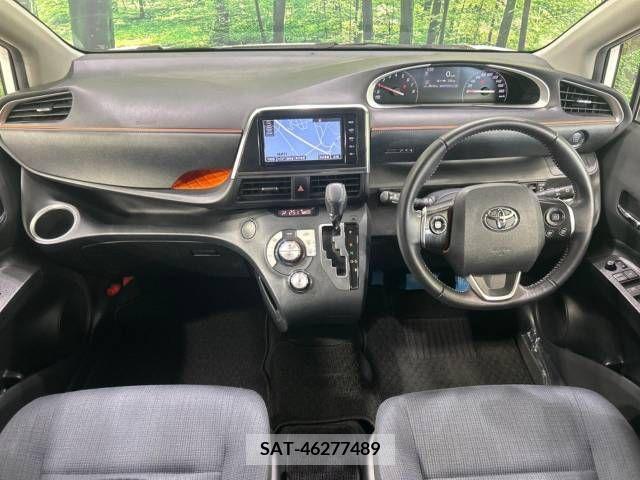 Toyota SIENTA 2016-06 368191-1