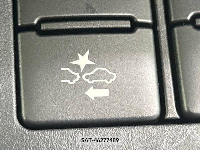 Toyota SIENTA 2016-06 368191-5