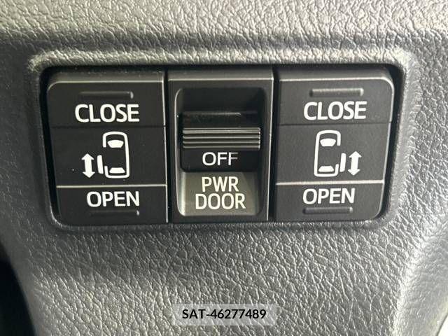 Toyota SIENTA 2016-06 368191-4