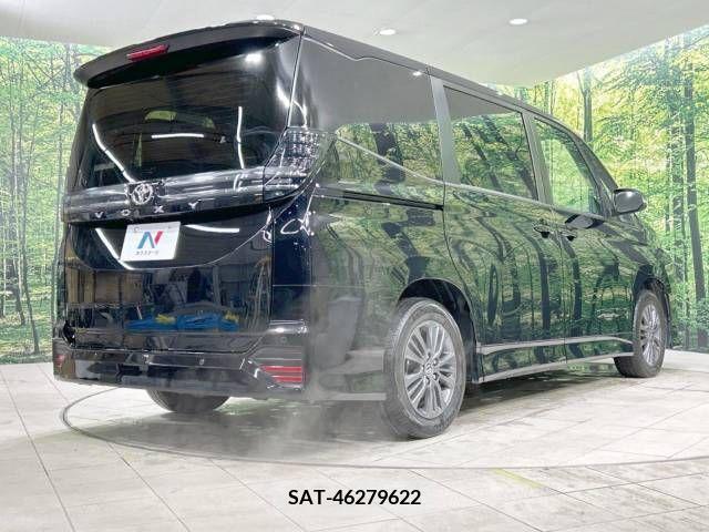 Toyota VOXY 2023-03 204873-18