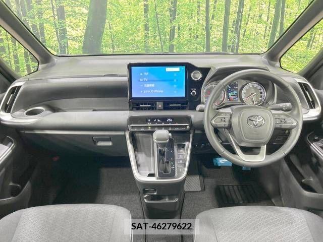 Toyota VOXY 2023-03 204873-1