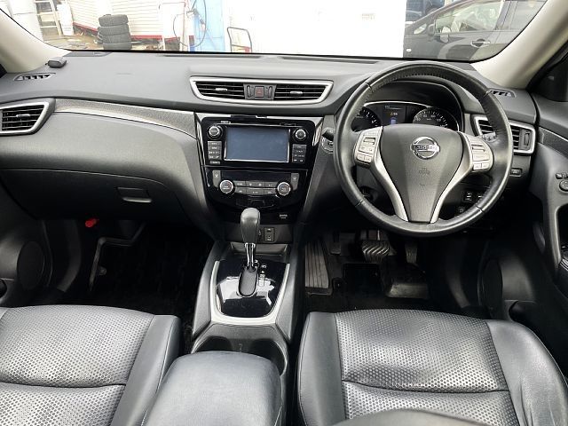 Nissan X-TRAIL 2014-03 181601-1