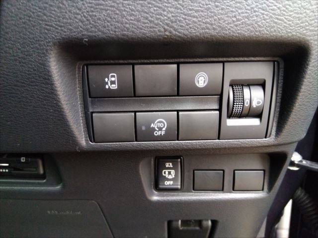 Nissan ROOX 2021-06 183108-13