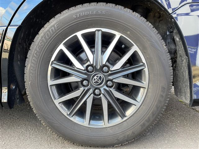 Toyota VOXY 2015-03 19017-14