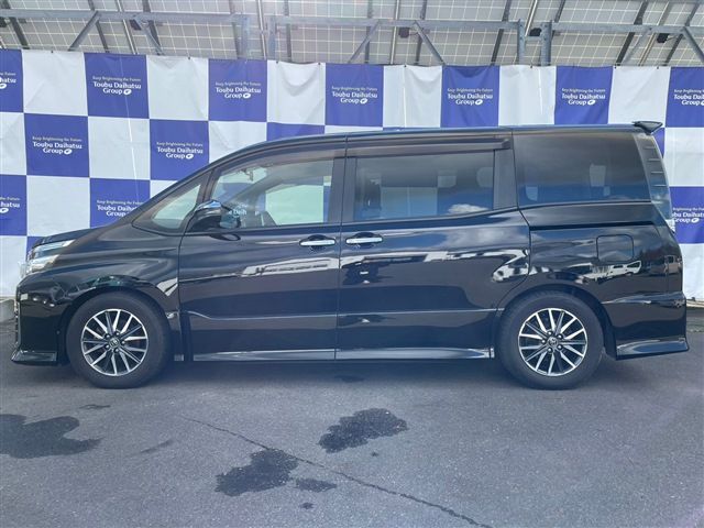 Toyota VOXY 2015-03 19017-7