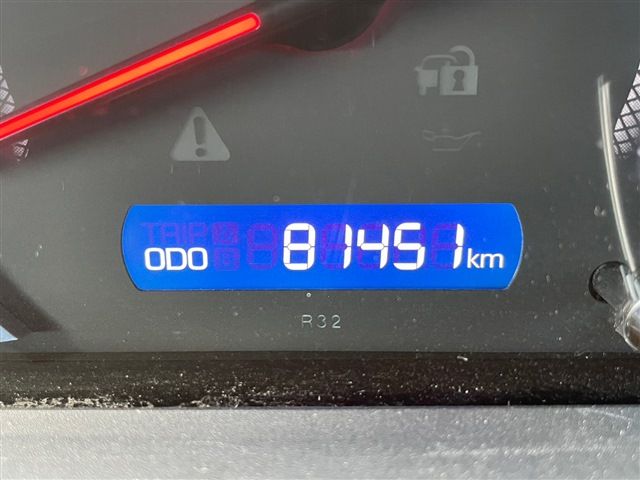 Toyota VOXY 2015-03 19017-18