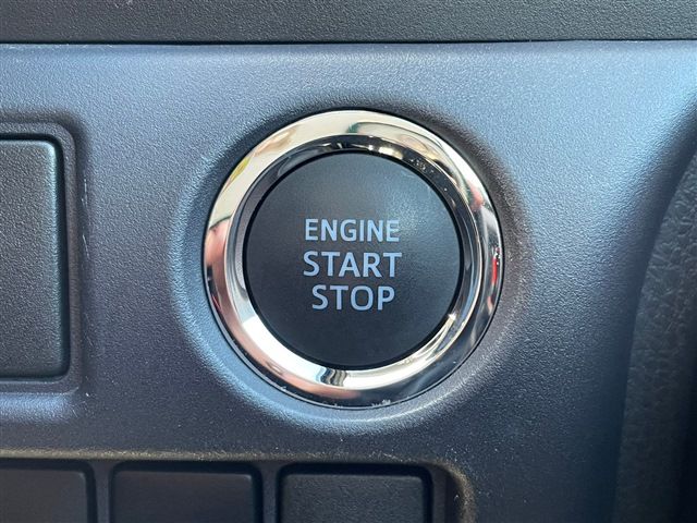 Toyota VOXY 2015-03 19017-27
