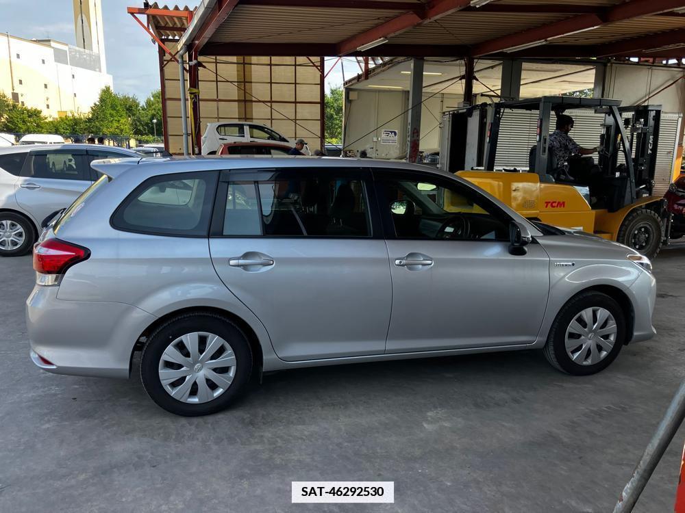 Toyota COROLLA FIELDER 2017-07 334670-5