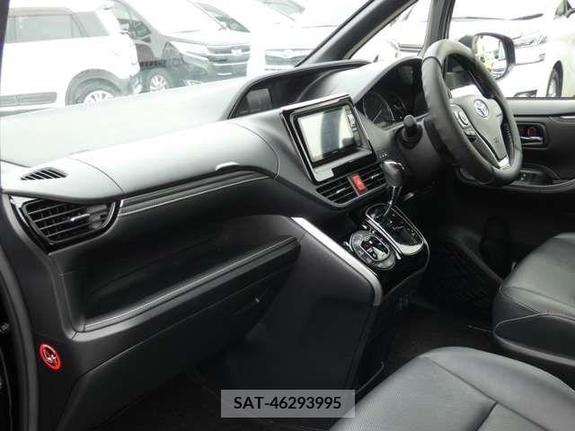 Toyota ESQUIRE 2015-01 268544-6