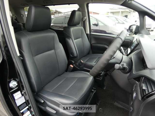 Toyota ESQUIRE 2015-01 268544-19