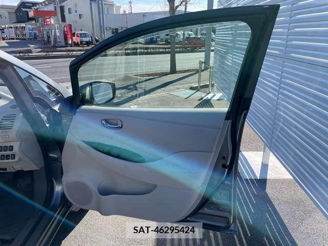 Nissan LEAF 2016-02 221214-8