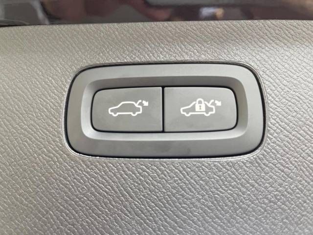 Volvo XC90 2022-09 196537-15