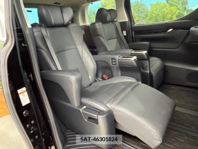 Toyota ALPHARD 2021-10 216375-8