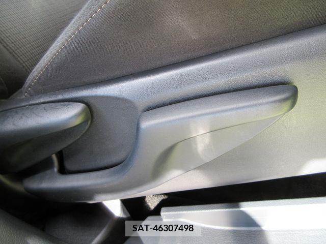 Toyota SIENTA 2019-02 212777-12