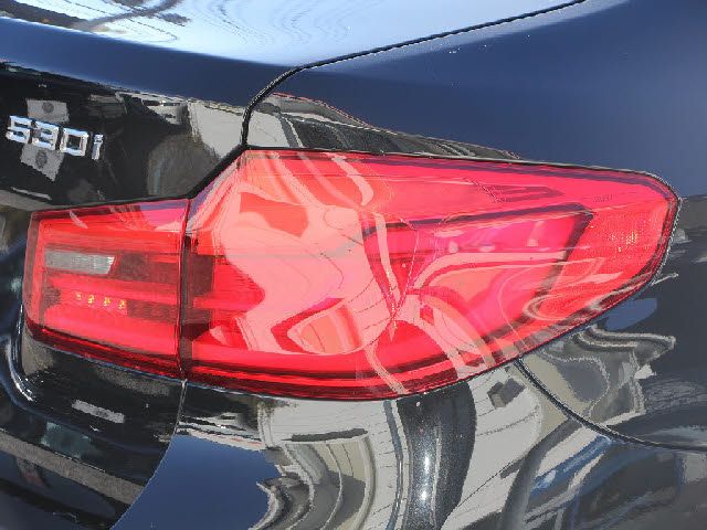 Bmw 5 SERIES 2019-01 28005-17