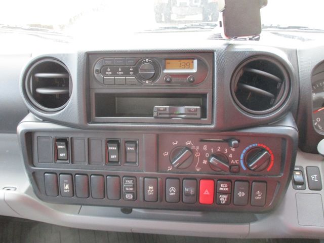 Hino DUTRO 2019-03 1471-15
