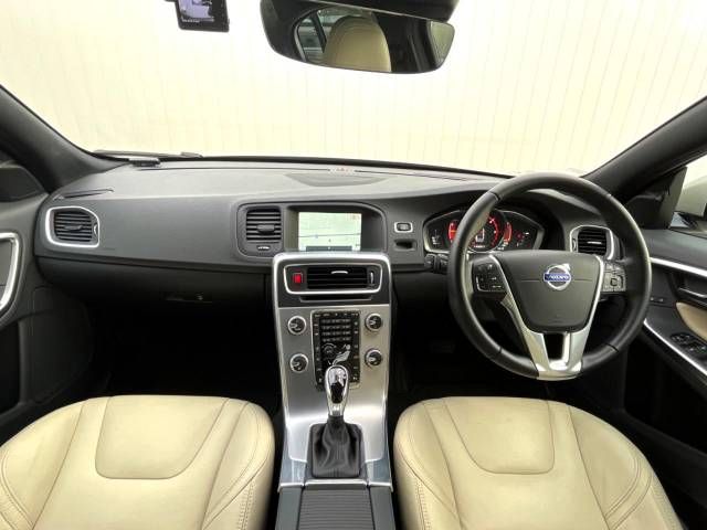 Volvo S60 2016-09 18592-1