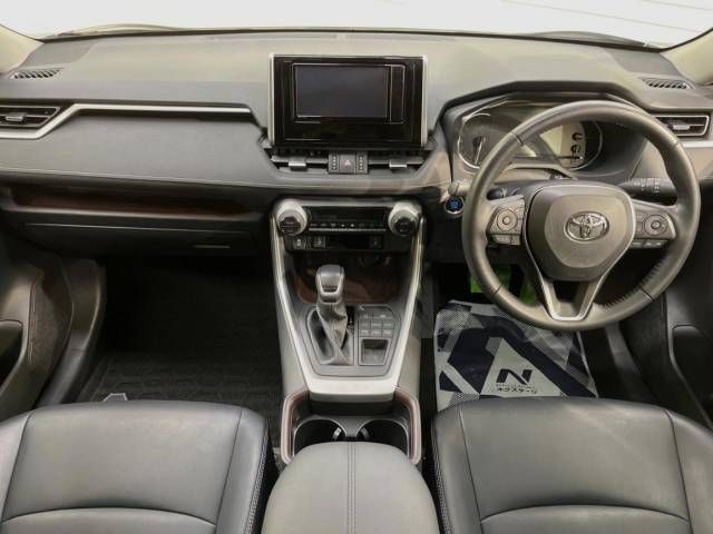 Toyota RAV4 2021-01 192113-1