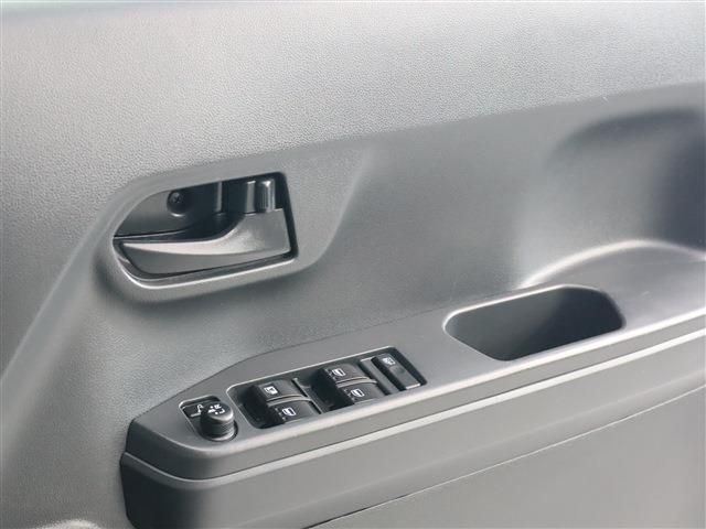 Toyota Pixis Mega 2019-04 191985-4