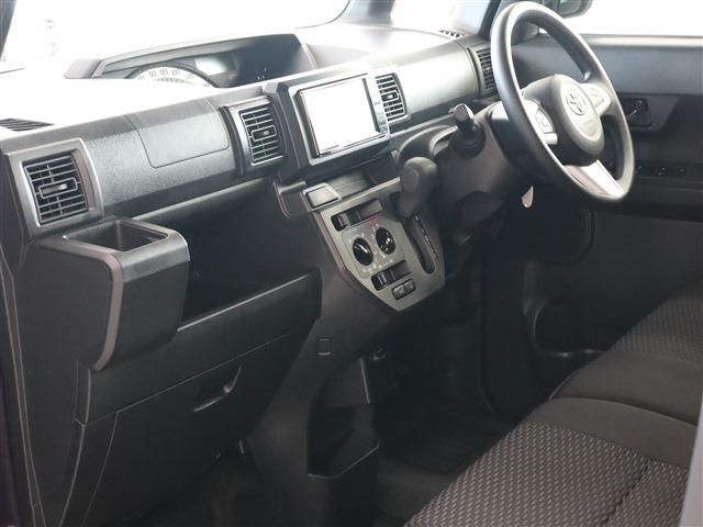 Toyota Pixis Mega 2019-04 191985-13